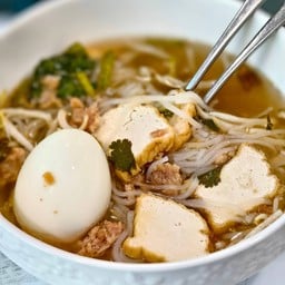 ก๋วยเตี๋ยวน้ำใส