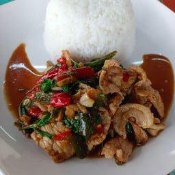 กระเพราหมู