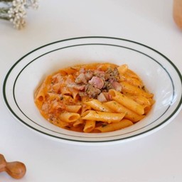 Penne' pink sauce
