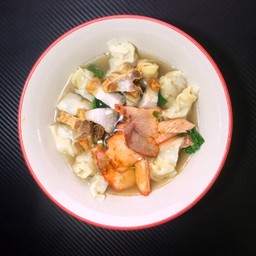 เกี๊ยวหมูแดง&หมูกรอบ