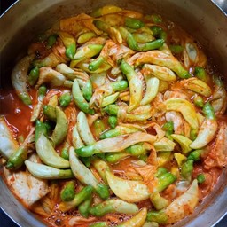 แกงส้มหมูกับดอกแค