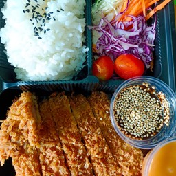หมูชุปแป้งทอด+ข้าวญี่ปุ่น
