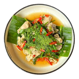 ผัดไก่บ้านผักชีลาว