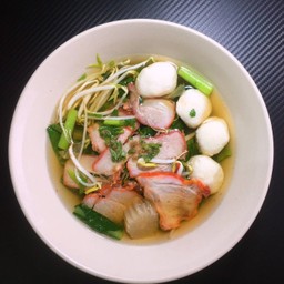 เกาเหลาน้ำใส หมูแดง