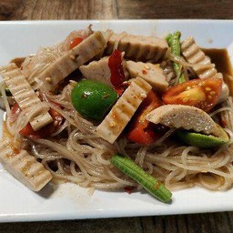 ตำเส้นเล็กหมูยอ