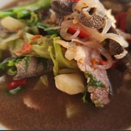 ต้มแซ่บเครื่องในเนื้อ