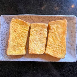 ขนมปังเนยสด