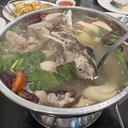 ต้มยำหัวปลากะพงน้ำใส+(Free )ข้าวหอมมะลิ