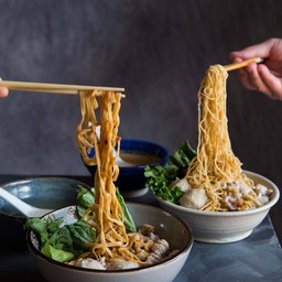 มาม่าน้ำตก