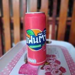 แฟนต้าน้ำแดง