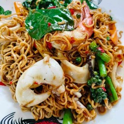 ผัดขี้เมา