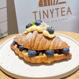 Blueberry Cream Cheese Croissant
