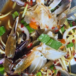 ยำปูม้าสดมะม่วง