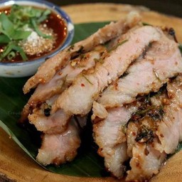 คอหมูย่าง