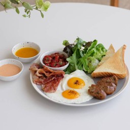 Egg and bacon north style