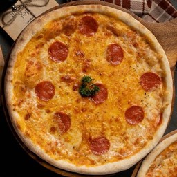 เปปเปอโรนี พิซซ่า (Pepperoni Pizza)