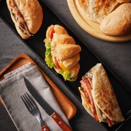 ขนมปังสามสหาย