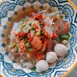 เส้นเล็กหมูแดงลูกชิ้น