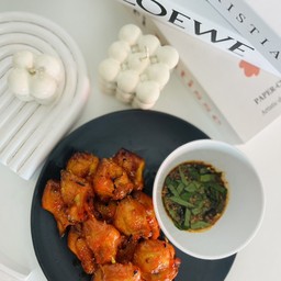 บั้นท้ายไก่ย่าง เซต 10 ไม้ +น้ำจิ้มแจ่ว แถมฟรี 1 ไม้