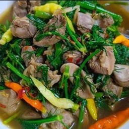 แกงอ่อมไก่