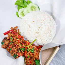 กะเพราไก่คองโกสับ
