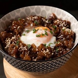 ข้าวหน้าเนื้อ (Kyu Don)