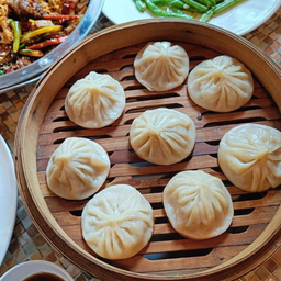 เสี่ยวหลงเปา  小龍包 8 ชิ้น