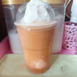 มะพร้าวปั่นนมสด ชาไทย