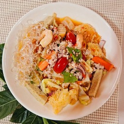 ยำเส้นแก้วรวมมิตร