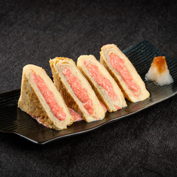 A01 - ไข่ม้วนไส้เมนไทโกะ Mentaiko Tamagoyaki
