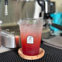 สตรอว์เบอร์รี่ โซดา - Strawberry Soda
