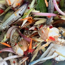 ส้มตำไก่ทอดชาวเลยByยุ้ย