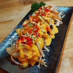 เกี๊ยวซ่า สไปซี่ คานิ