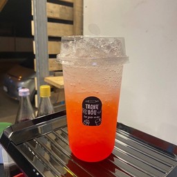 สตรอเบอรี่โซดา