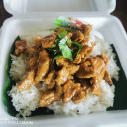 หมูผัดกระเทียม