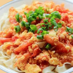 บะหมื่ไข่ออมเลต 番茄雞蛋麵