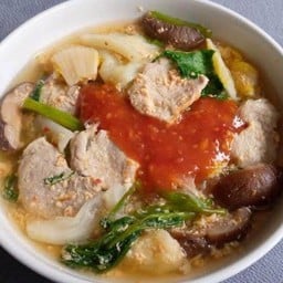 สุกี้น้ำหมู