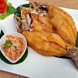 ปลากะพงทอดน้ำปลา