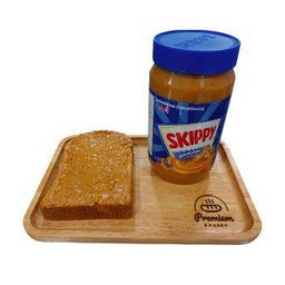 ขนมปังโฮวีท- เนยถั่ว