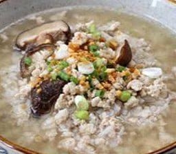 ข้าวต้มหมูสับ