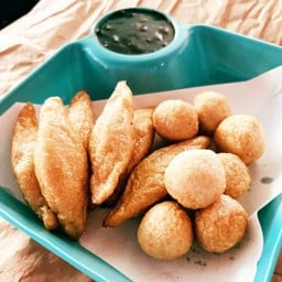 ลูกชิ้นปลาทอด