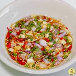 พริกน้ำปลาทรงเครื่อง