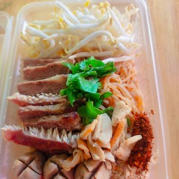 ก๋วยเตี๋ยวแห้งเนื้อเปื่อยโบราณ