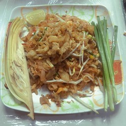 ผัดไท/หอยทอดเจ้าเก่าดินแดง don’t have