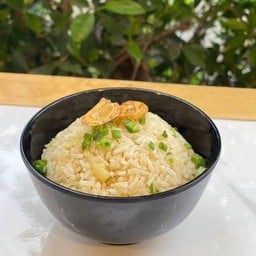 ข้าวผัดกระเทียม