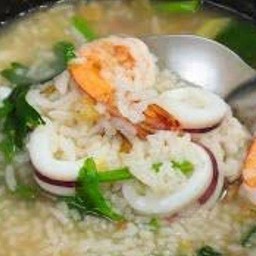 ข้าวต้มกุ้ง-หมึก