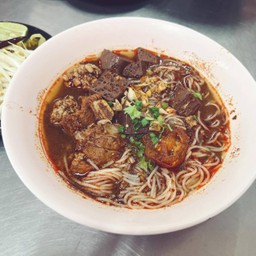 ขนมจีนน้ำเงี้ยว