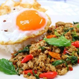 ข้าวๆยำๆ เตี๋ยวแห้งคลุก ภัทราวรรณ