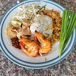 ผัดไทยกุ้งสด+หมูชิ้น+ไข่คู่