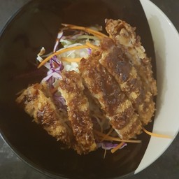 ข้าวหมูทอดทงคัสสึ